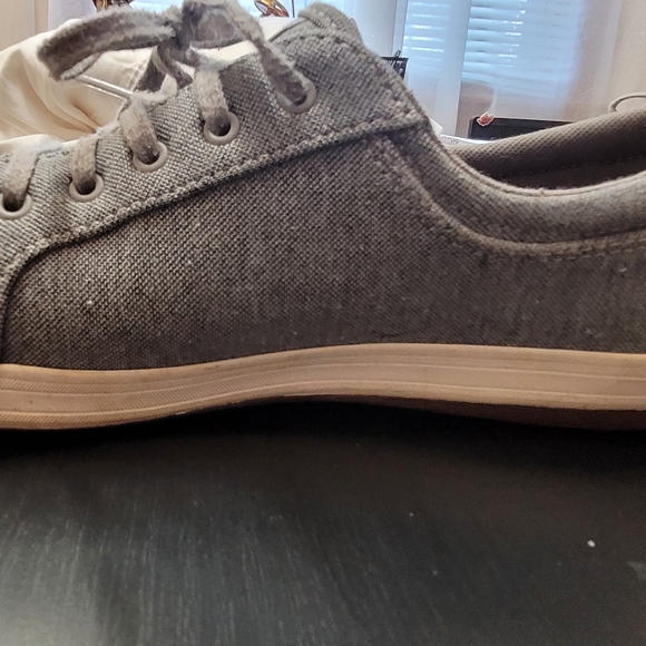 Keds Women's Gray Sneakers - Picture 6 of 8